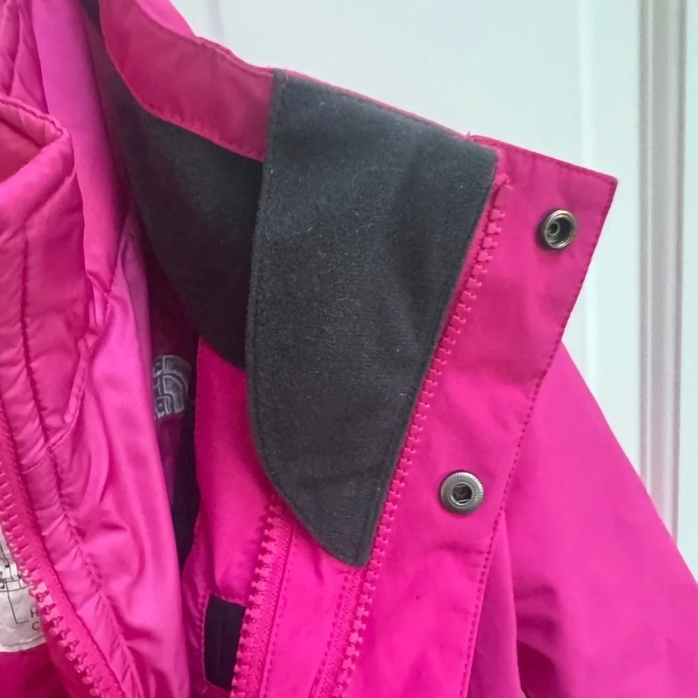 The North Face Girls Large 14/16 Kids Pink and Black TriClimate System Jacket